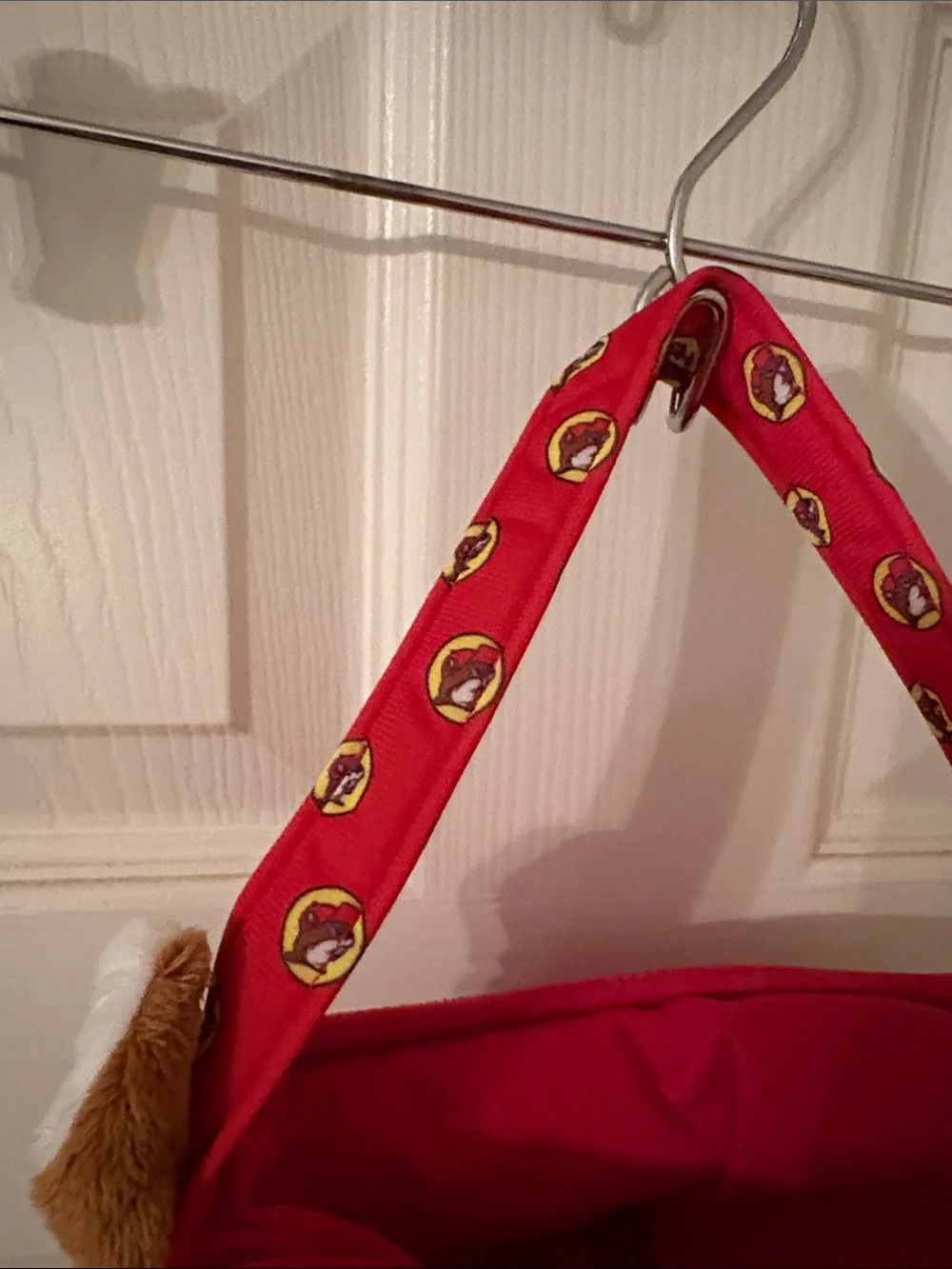 Kids Plush Buc-ee’s Animal bucket- Brown & White with Red Handle. 6” x 12”
